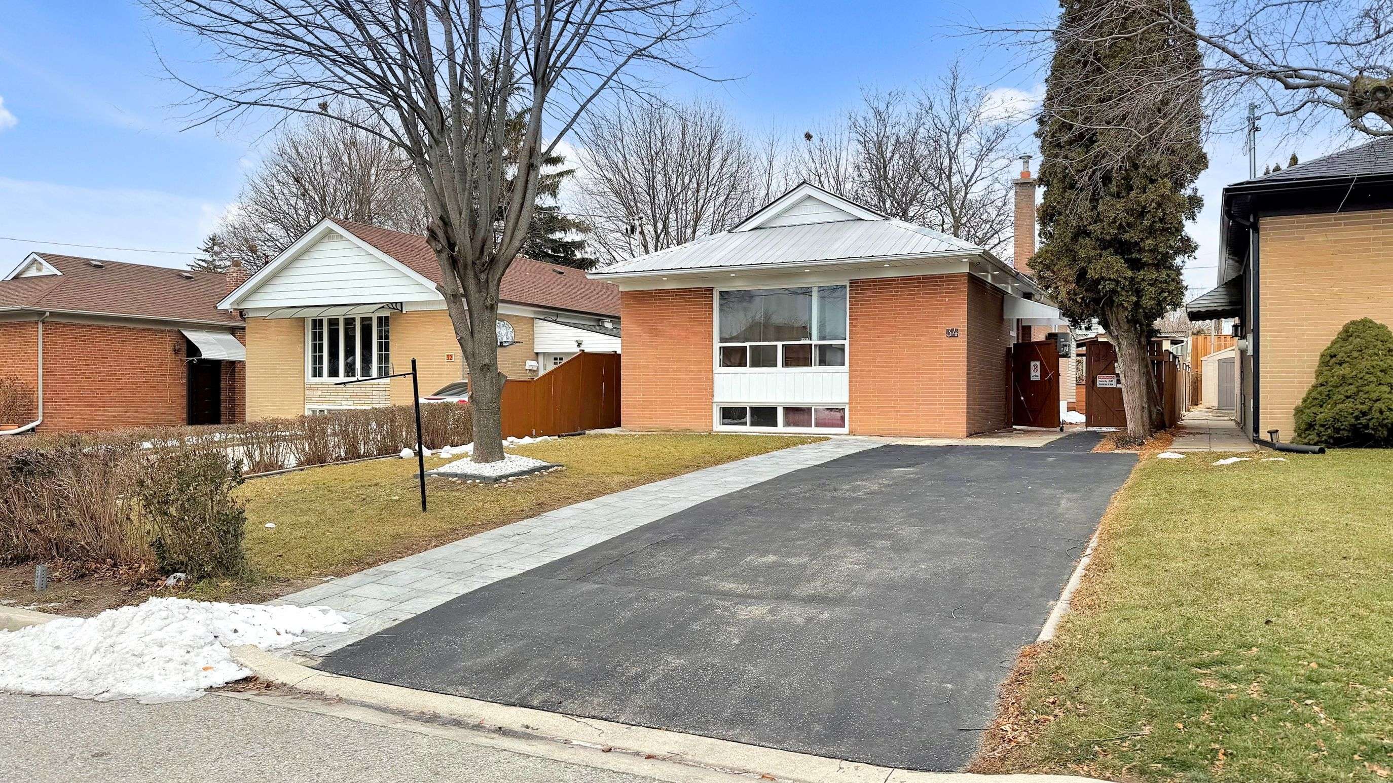 Toronto E04, ON M1K 3M7,34 Merrian RD