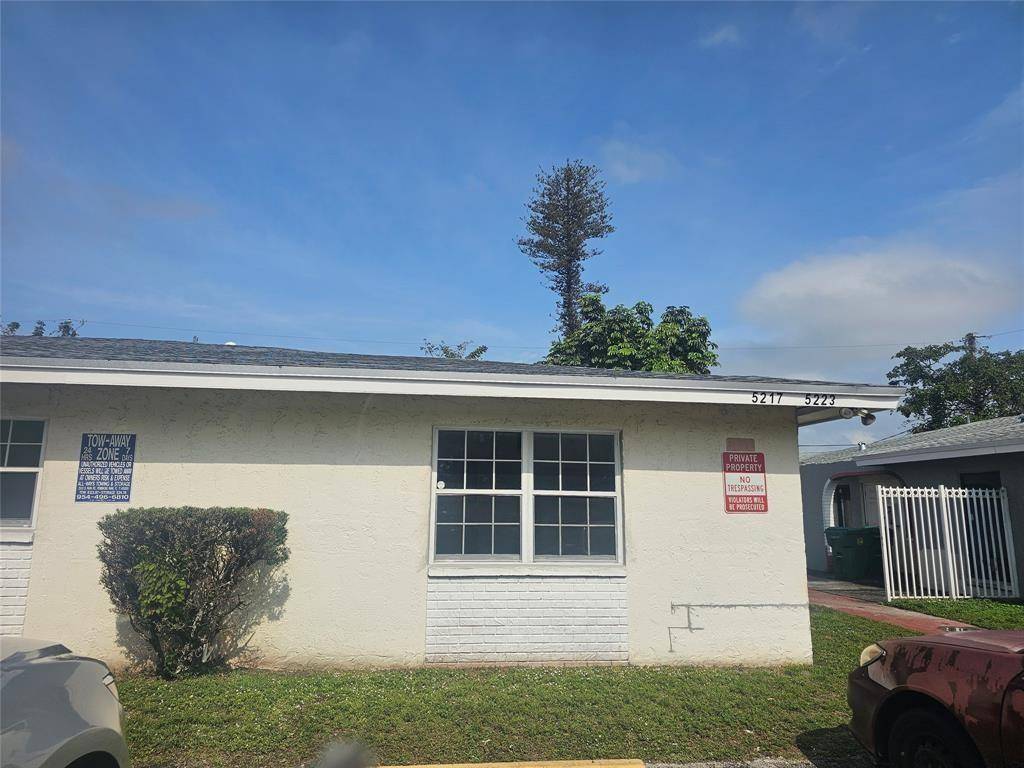 Lauderhill, FL 33313,5223 NW 18th Ct