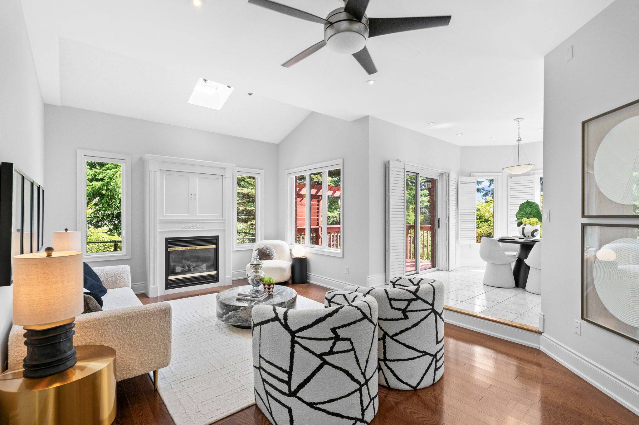 Newmarket, ON L3X 2A2,1022 Ivsbridge BLVD