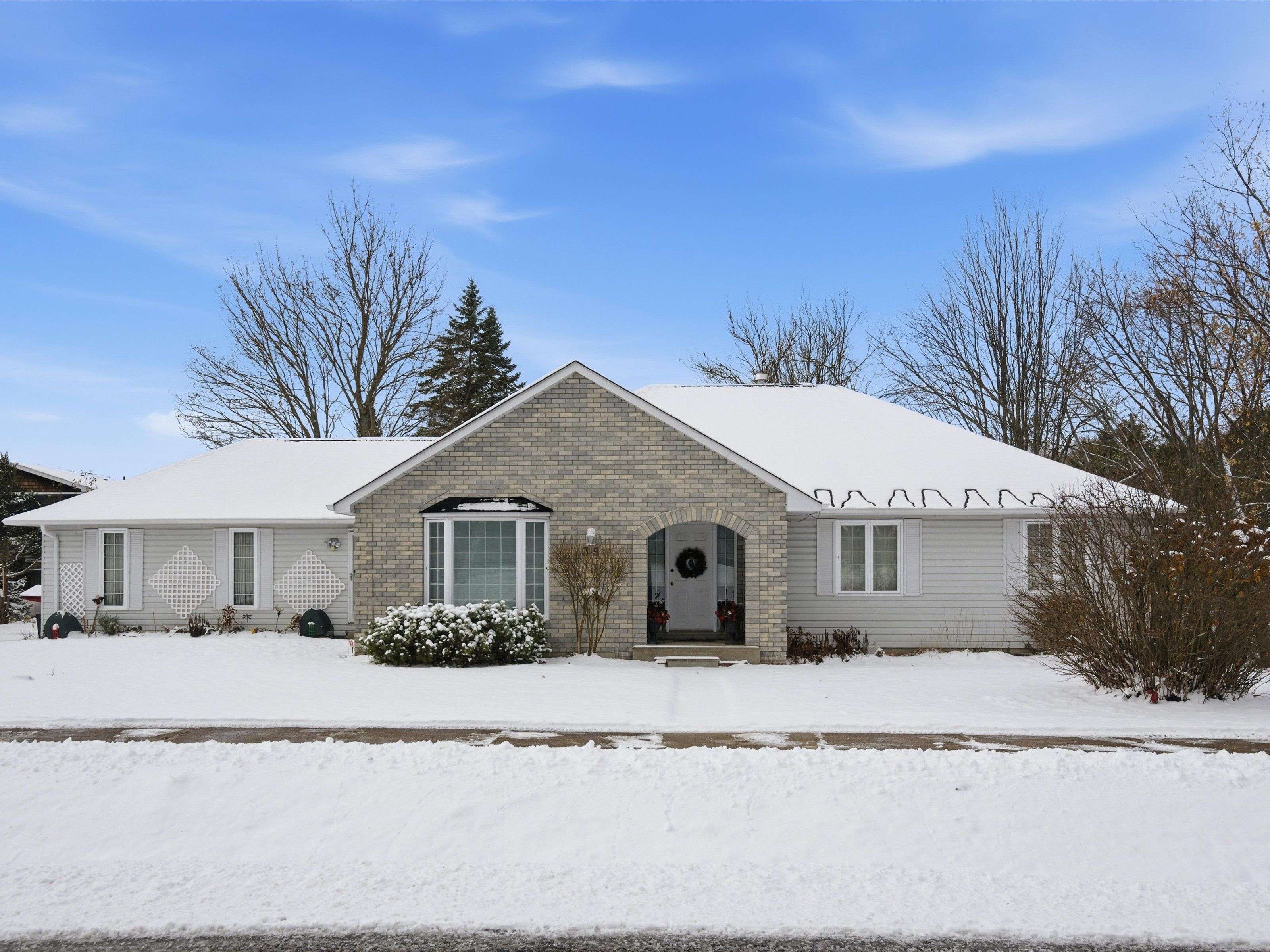 Bracebridge, ON P1L 1B1,39 Catharine ST