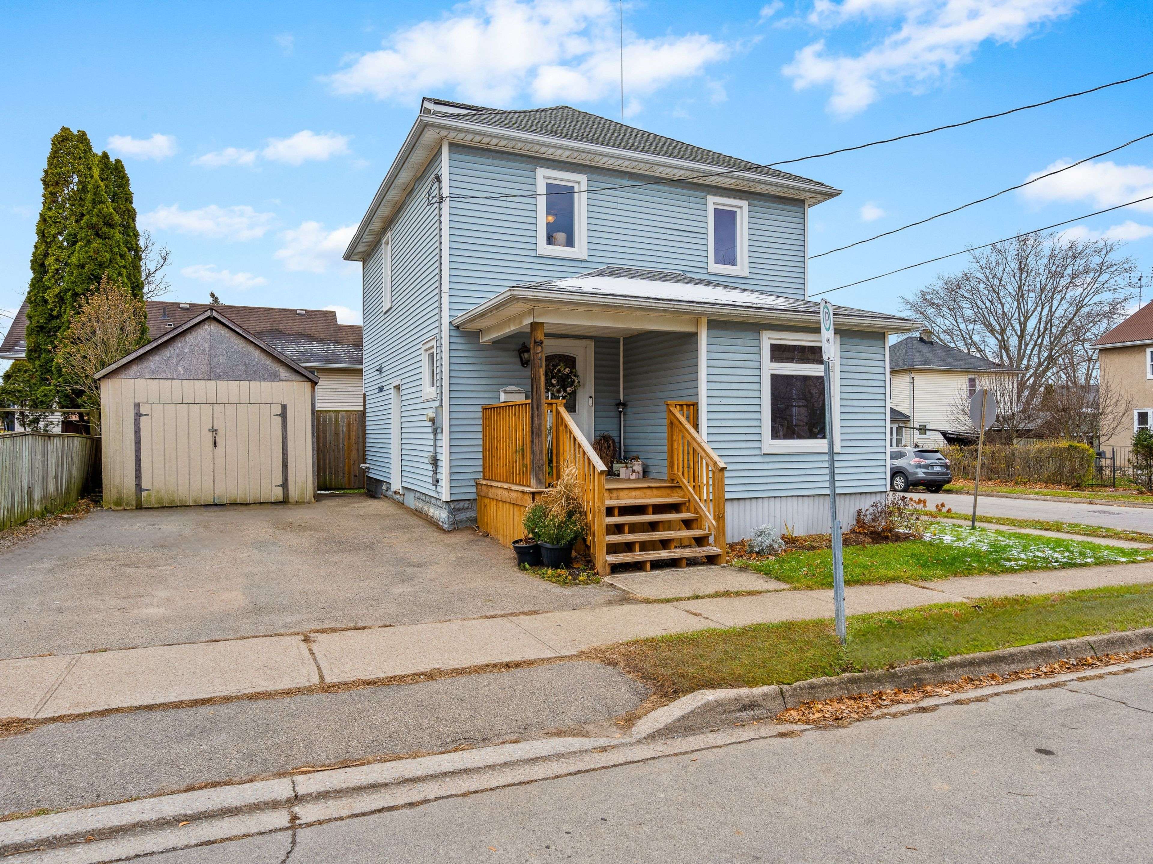 Welland, ON L3B 3R7,31 Kennedy ST