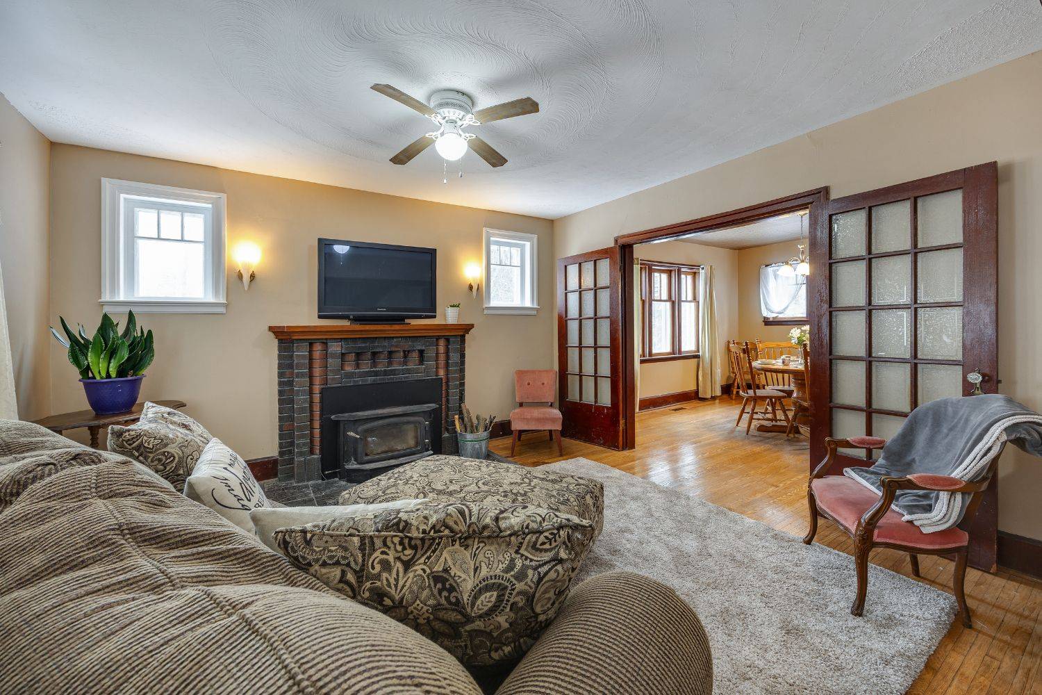 Cavan Monaghan, ON L0A 1C0,909 7A HWY