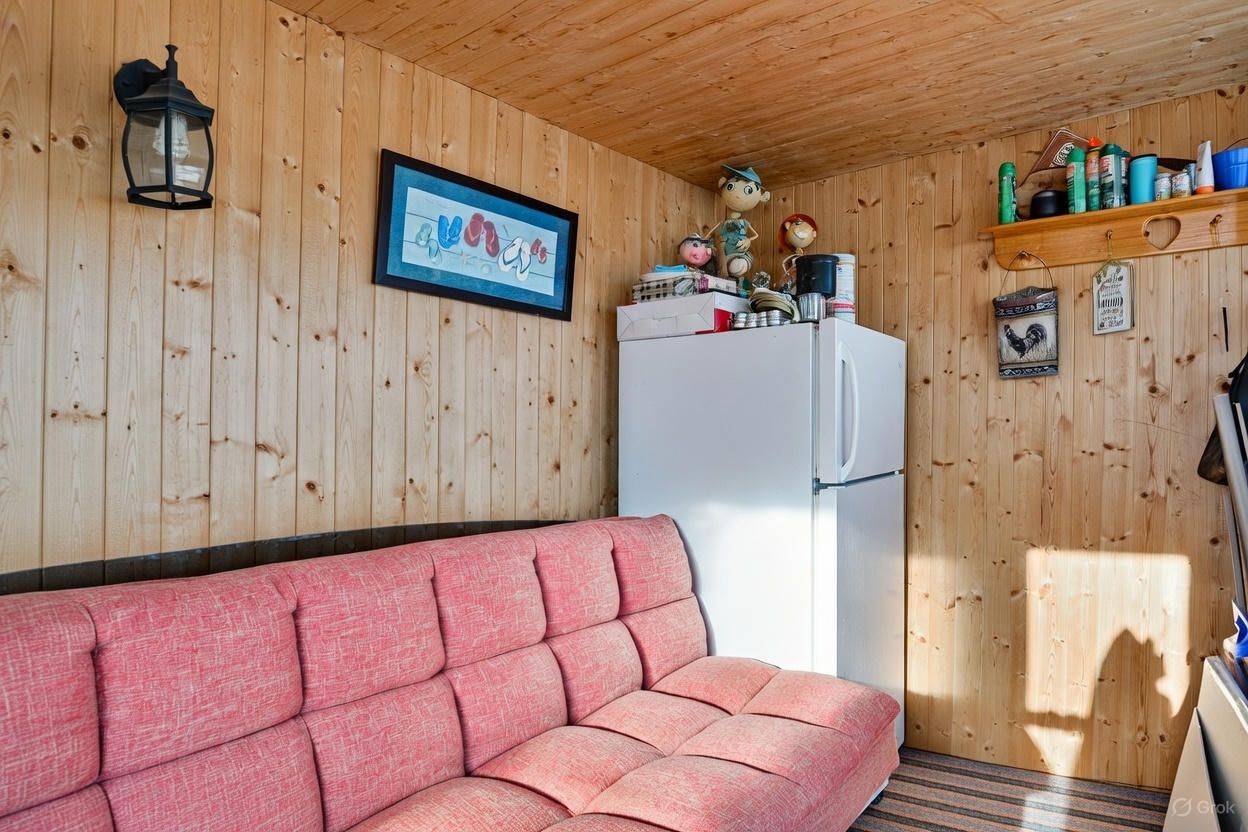 Kawartha Lakes, ON L0K 1W0,241 Avery Point RD