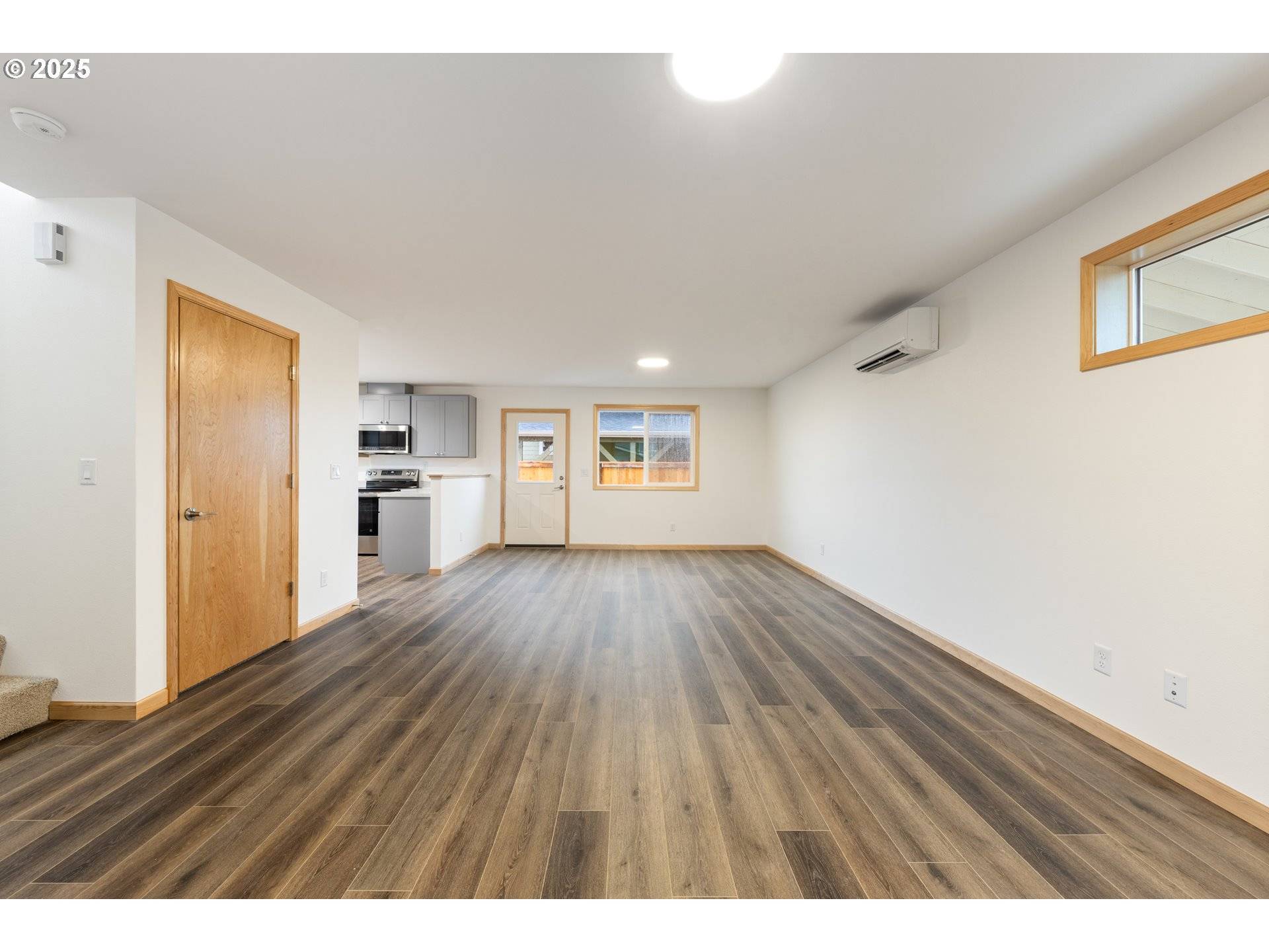 Eugene, OR 97402,658 ST CHARLES ST