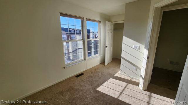 Novi, MI 48377,44710 Gwinnett LOOP