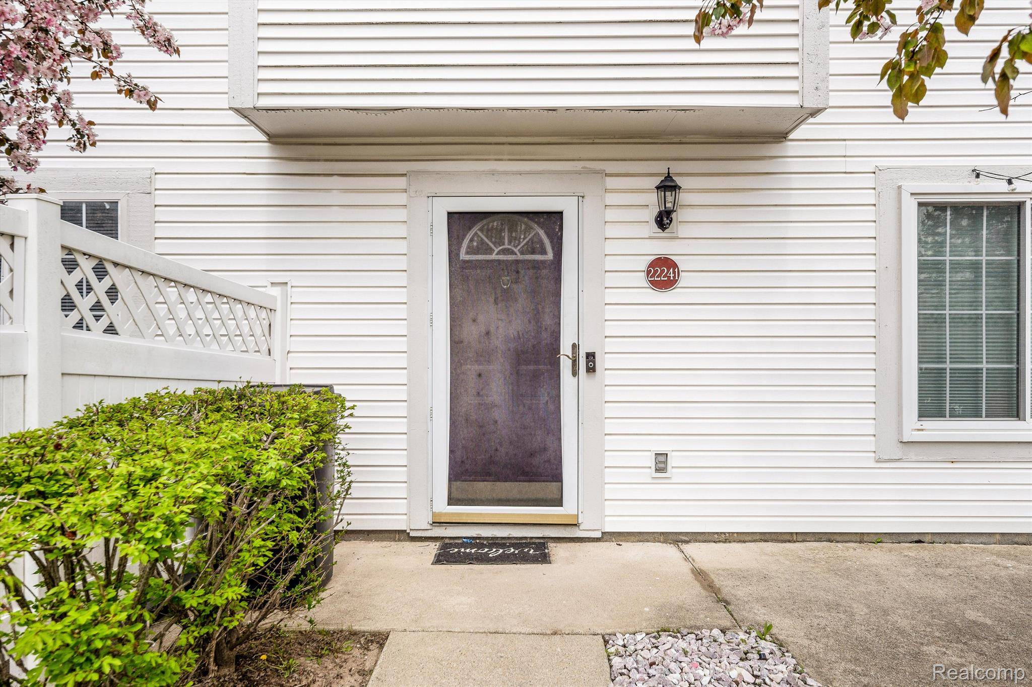 Farmington Hills, MI 48336,22241 ATLANTIC POINTE