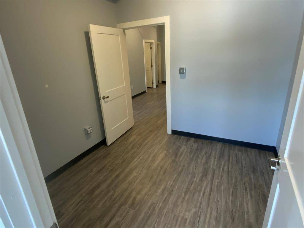 Clifton, TX 76634,113 S Avenue D