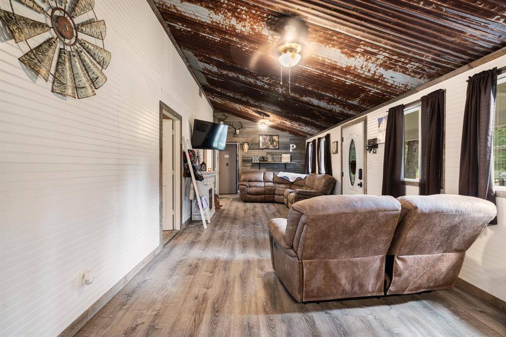 Powderly, TX 75473,28 PRIVATE ROAD 45075