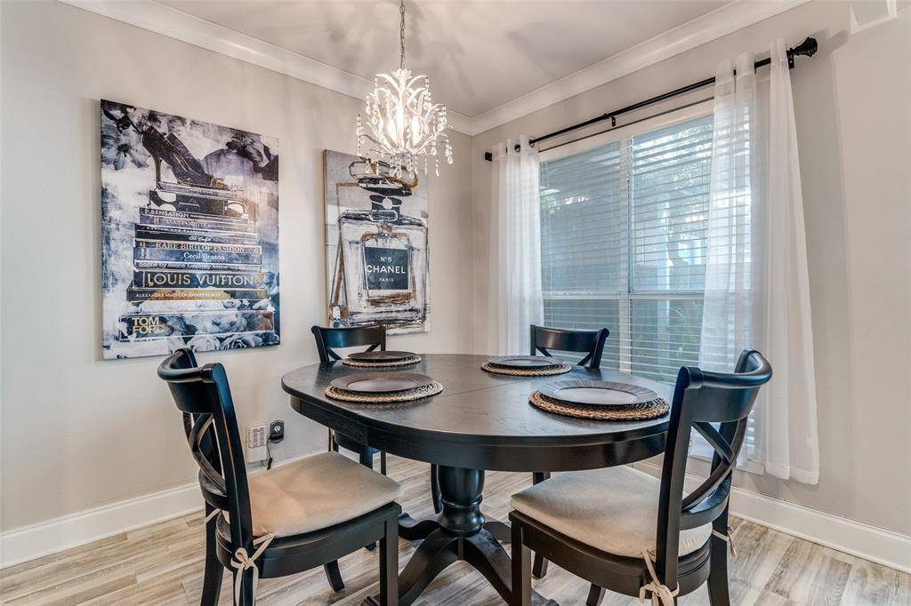 Dallas, TX 75206,5908 Sandhurst Lane #142