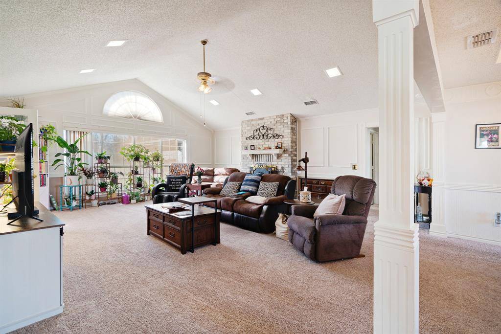 Deport, TX 75435,214 1501 Spur