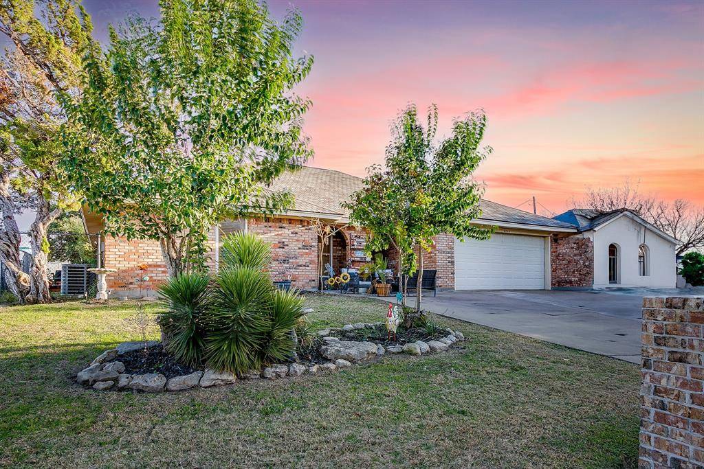 Fort Worth, TX 76135,5244 Hill Ridge Drive