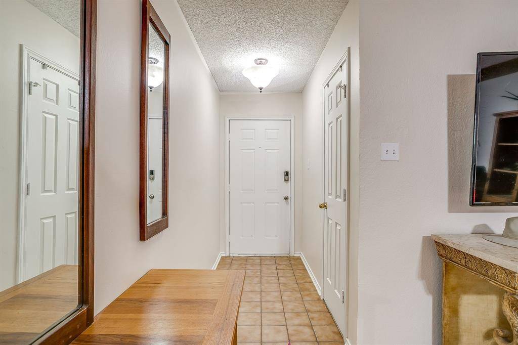 Fort Worth, TX 76135,5244 Hill Ridge Drive