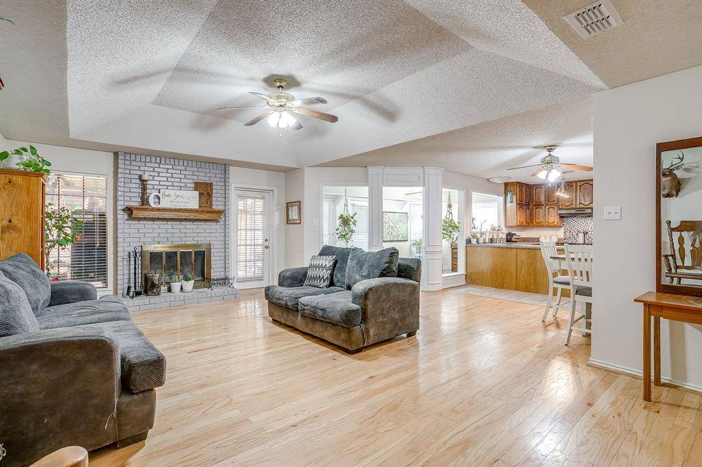 Fort Worth, TX 76135,5244 Hill Ridge Drive