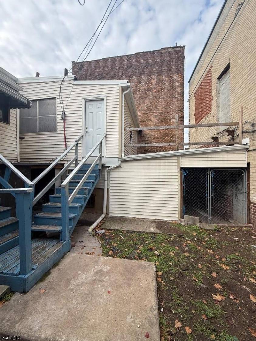 Elizabeth City, NJ 07201,1131 Pt1133Elizabeth Av