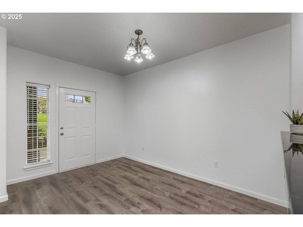 Beaverton, OR 97003,1180 SW 170TH AVE #100