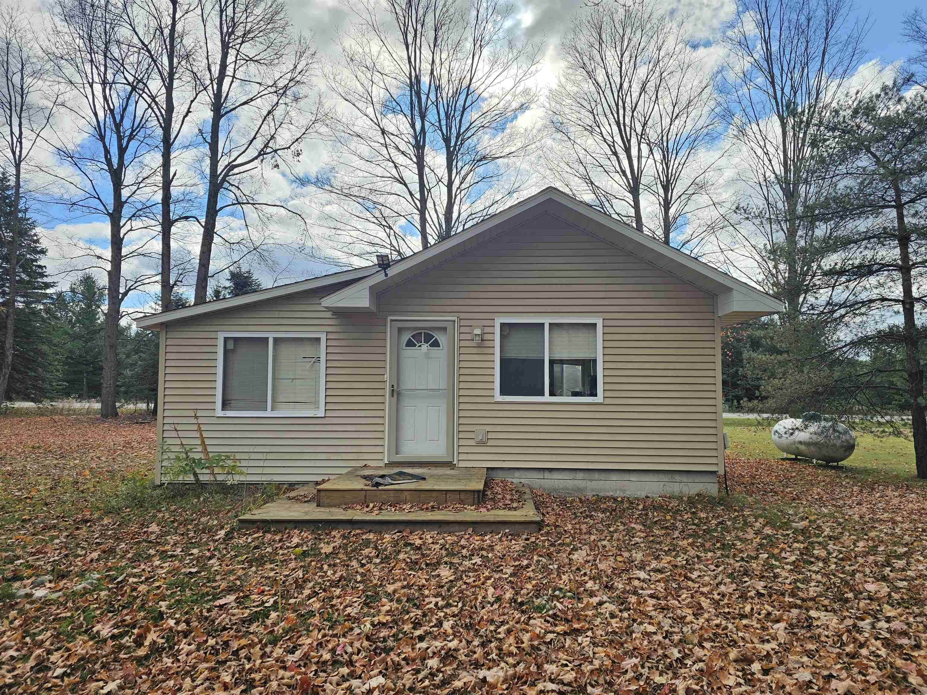 Lake City, MI 49651,520 W Houghton Lake RD