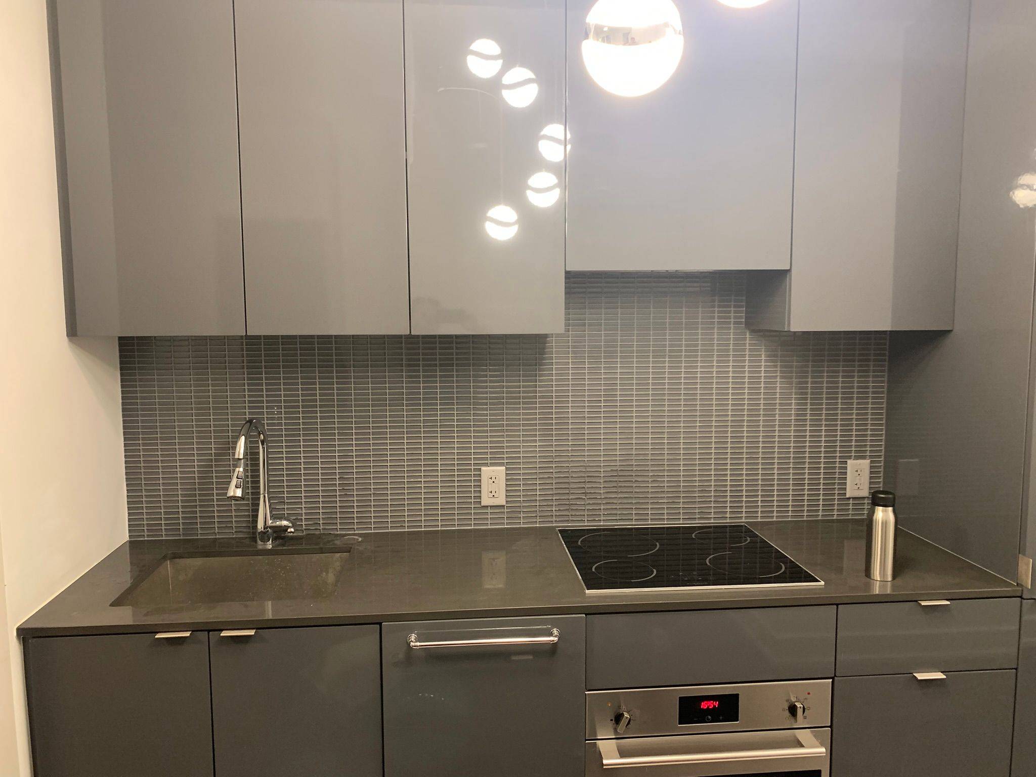 Toronto C01, ON M4Y 1A1,7 Grenville ST #2701