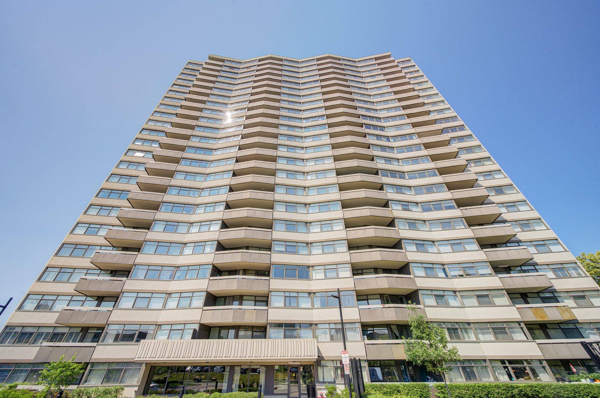 Toronto E05, ON M1W 2S9,3131 Bridletowne CIR #701