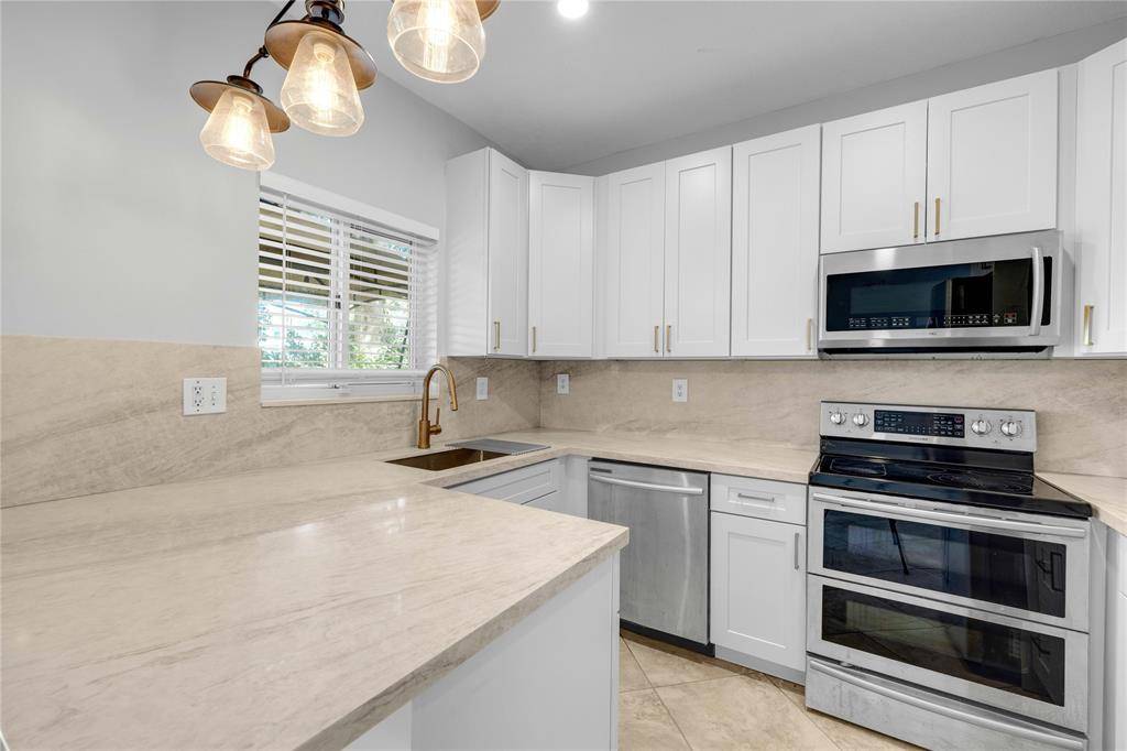 Tamarac, FL 33321,8464 Lagos De Campo Blvd