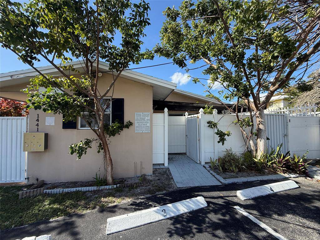 Fort Lauderdale, FL 33316,1441 Miami Rd #1