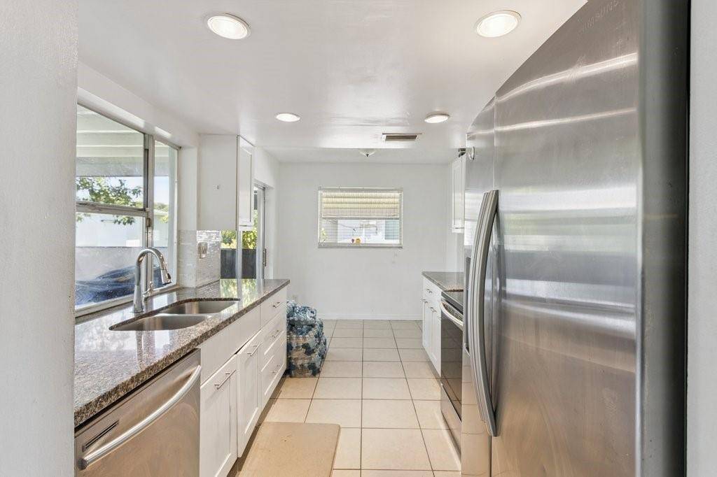 Tamarac, FL 33321,6708 NW 57th Dr