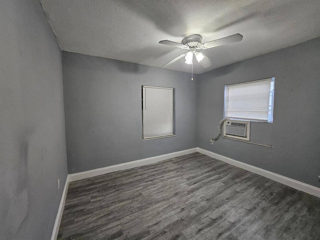 Miami, FL 33147,1600 NW 93rd St #-