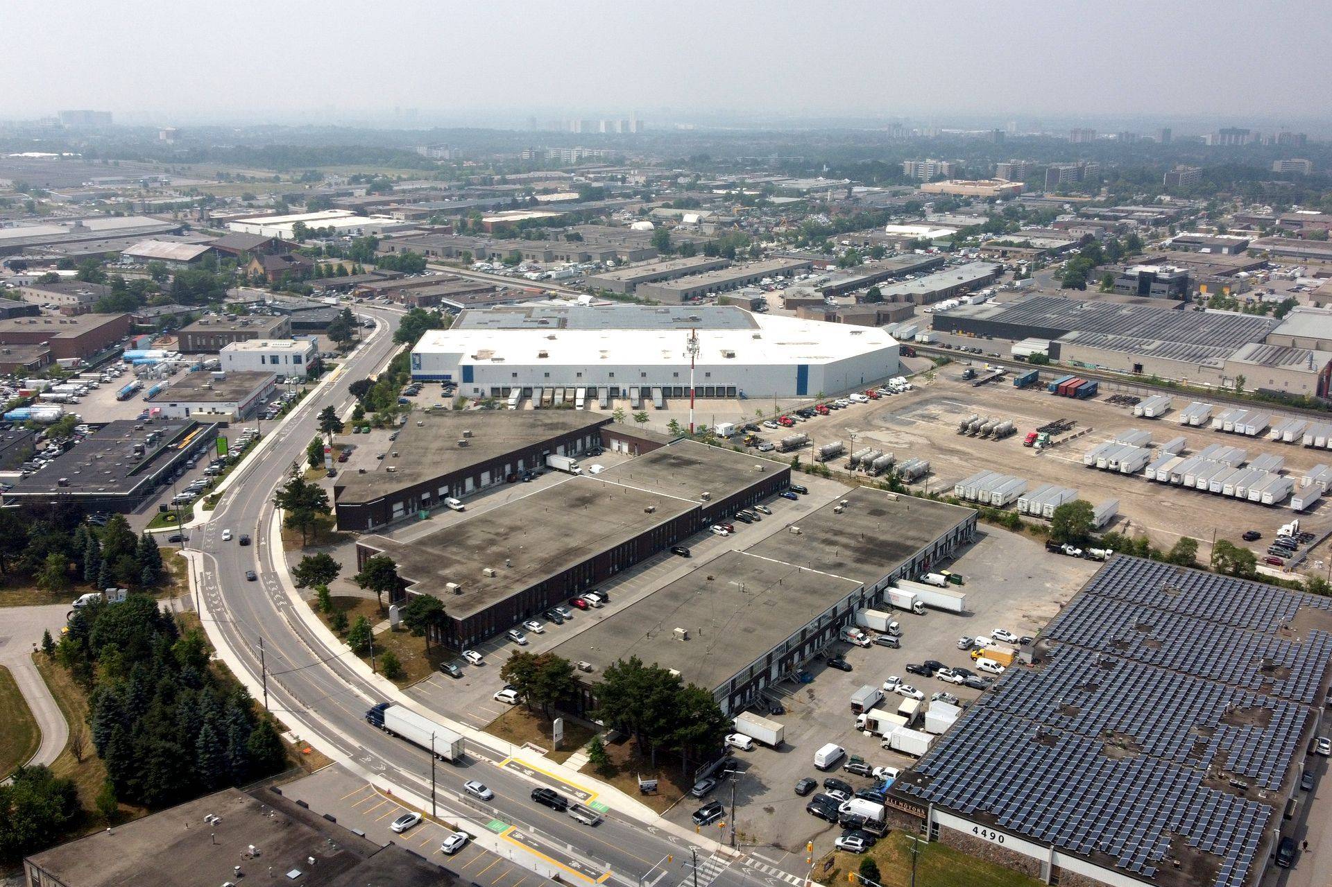 Toronto W05, ON M3J 2B9,4480 Chesswood DR #12