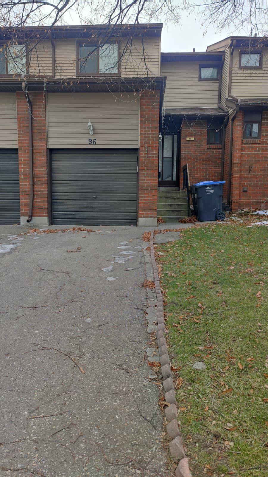 Brampton, ON L6T 3Z4,96 Carleton PL #96