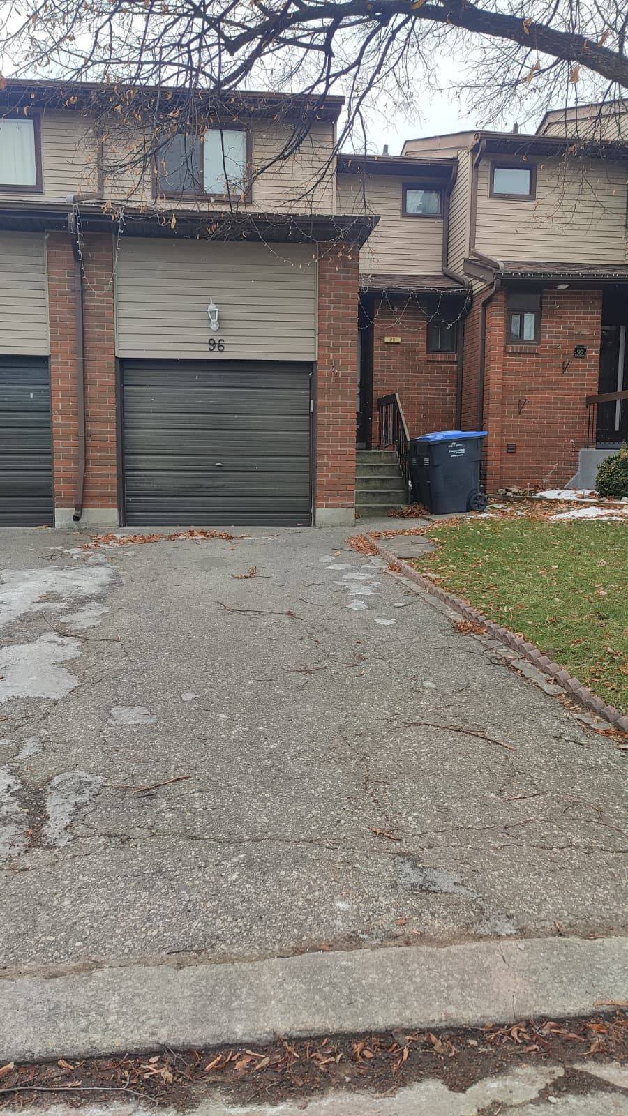 Brampton, ON L6T 3Z4,96 Carleton PL #96
