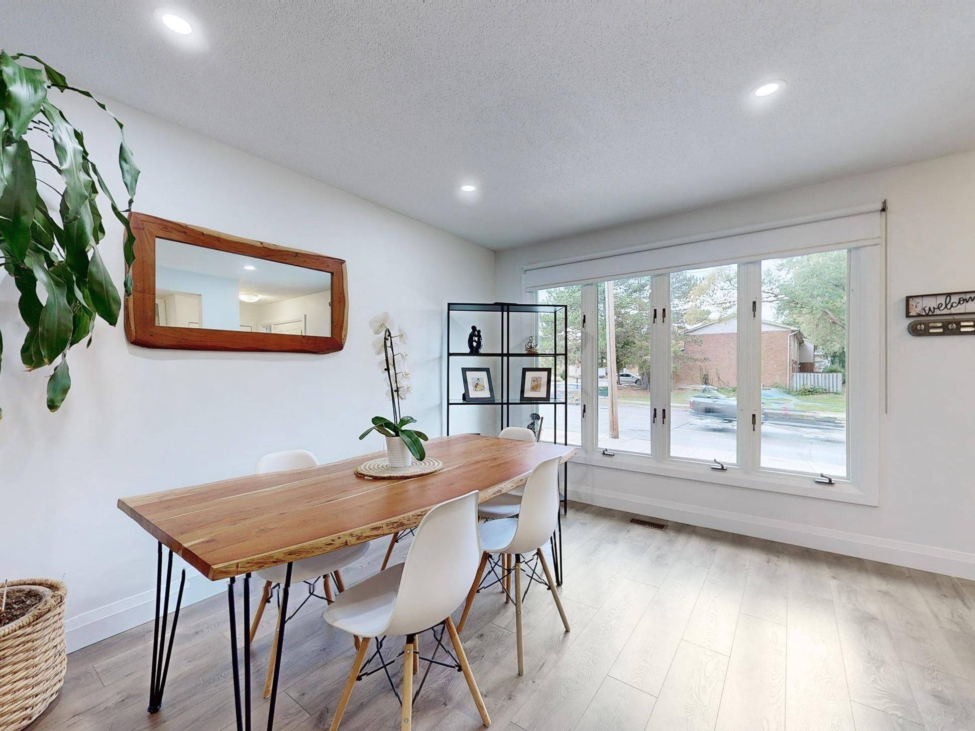 Hamilton, ON L8K 6K9,49 Quigley RD