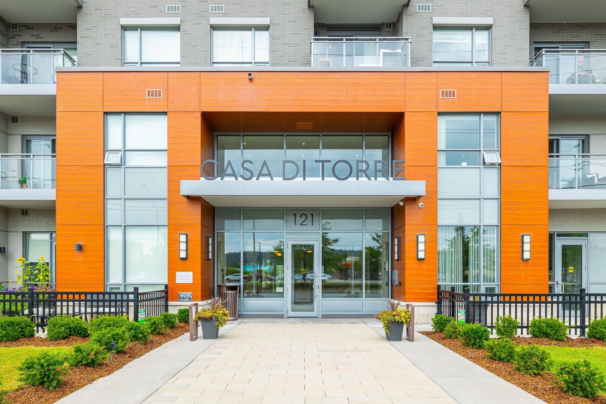 Hamilton, ON L8G 0A3,121 Highway 8 N/A #416