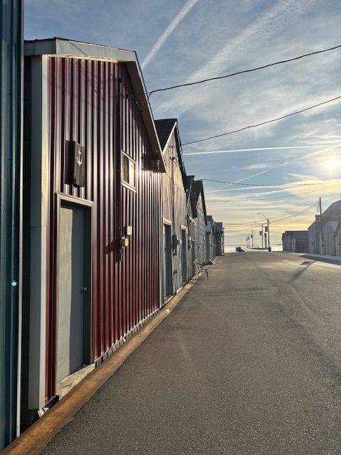 Norfolk, ON N0E 1G0,24 Dock RD