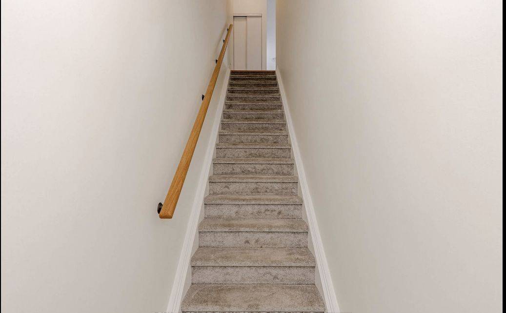 Kitchener, ON N2E 0J3,10 Palace ST #C13