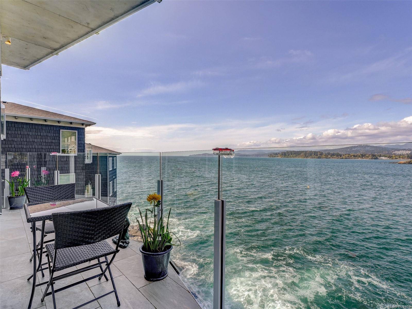 Sooke, BC V9Z 1N8,1000 SookePoint Pl #8B