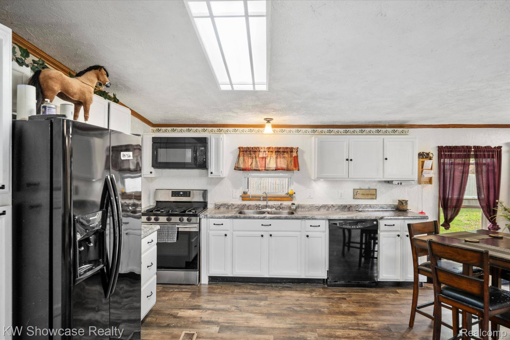 Monroe, MI 48162,2916 Navarre BLVD