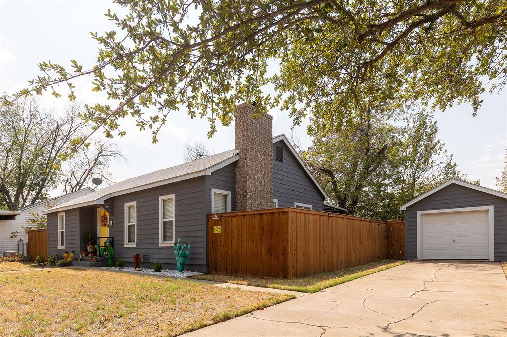 Graham, TX 76450,1208 Carolina Street