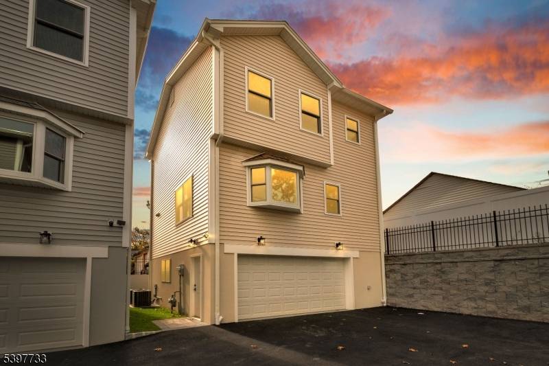 Paterson City, NJ 07514,182 25th St