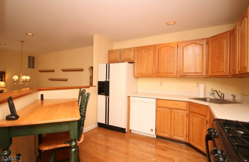 Mount Arlington Boro, NJ 07856,37 Maple Ln