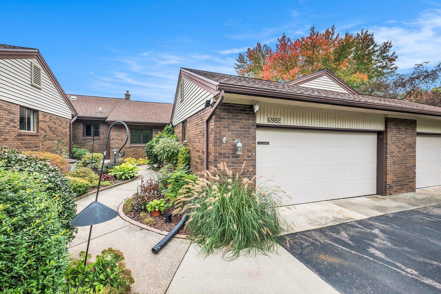 Byron Center, MI 49315,6982 Holly Hill CT SW #30