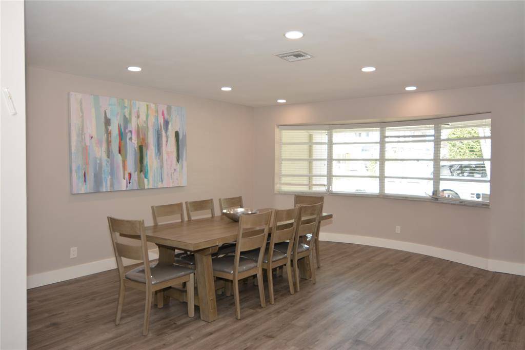 Hollywood, FL 33021,Address not disclosed