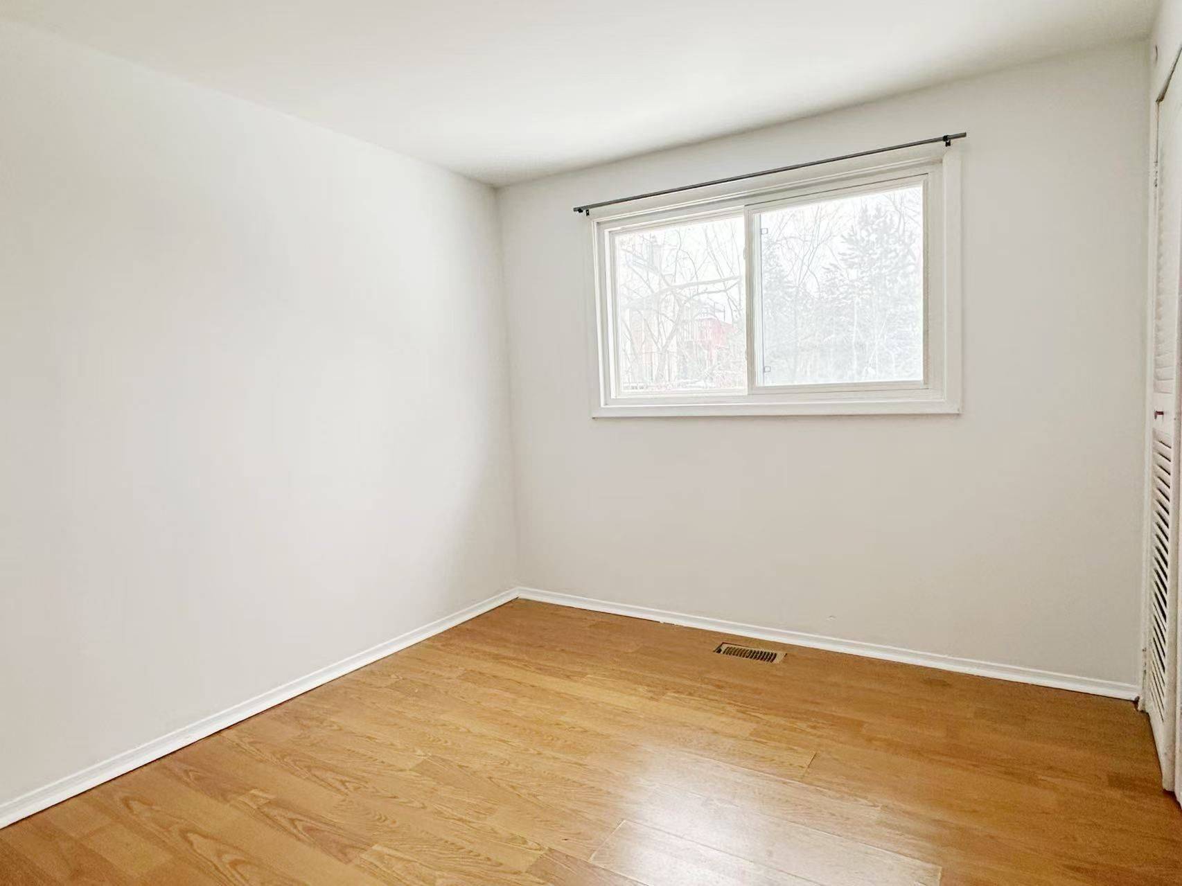 Richmond Hill, ON L4E 3C8,1 Lakeside Cres AVE #Unit A