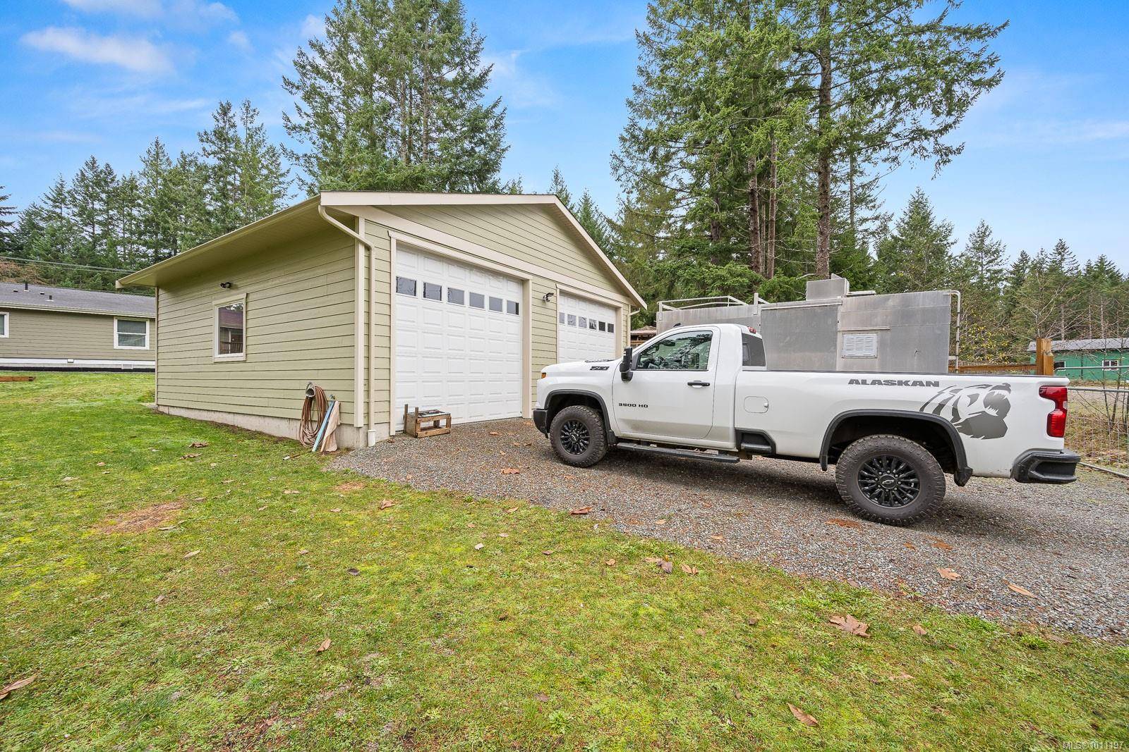 Courtenay, BC V9J 1X4,1888 BATES Rd