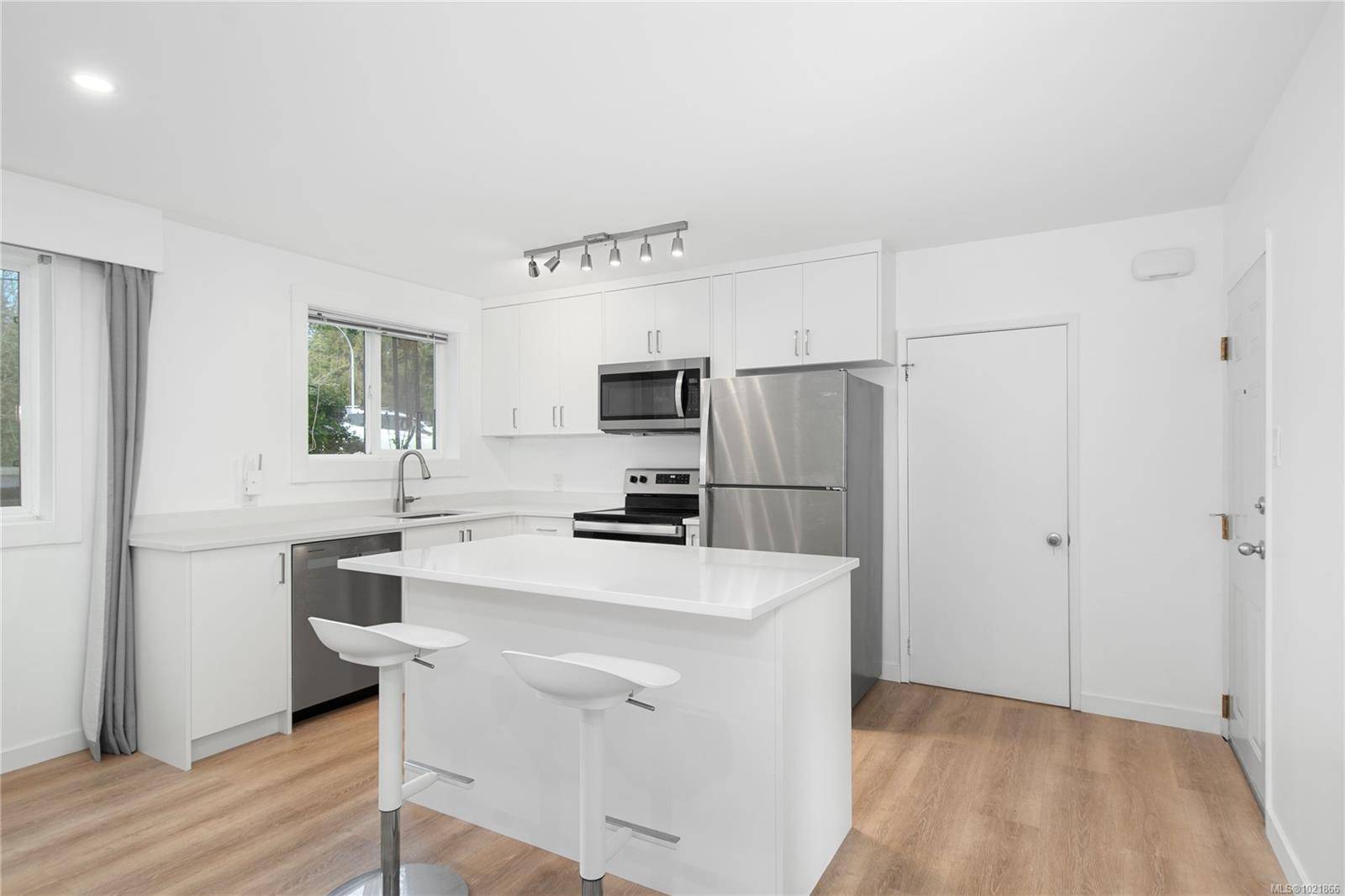 Courtenay, BC V9N 1A9,1120 1st St