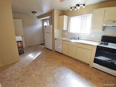 Roseville, MI 48066,20859 Washington ST