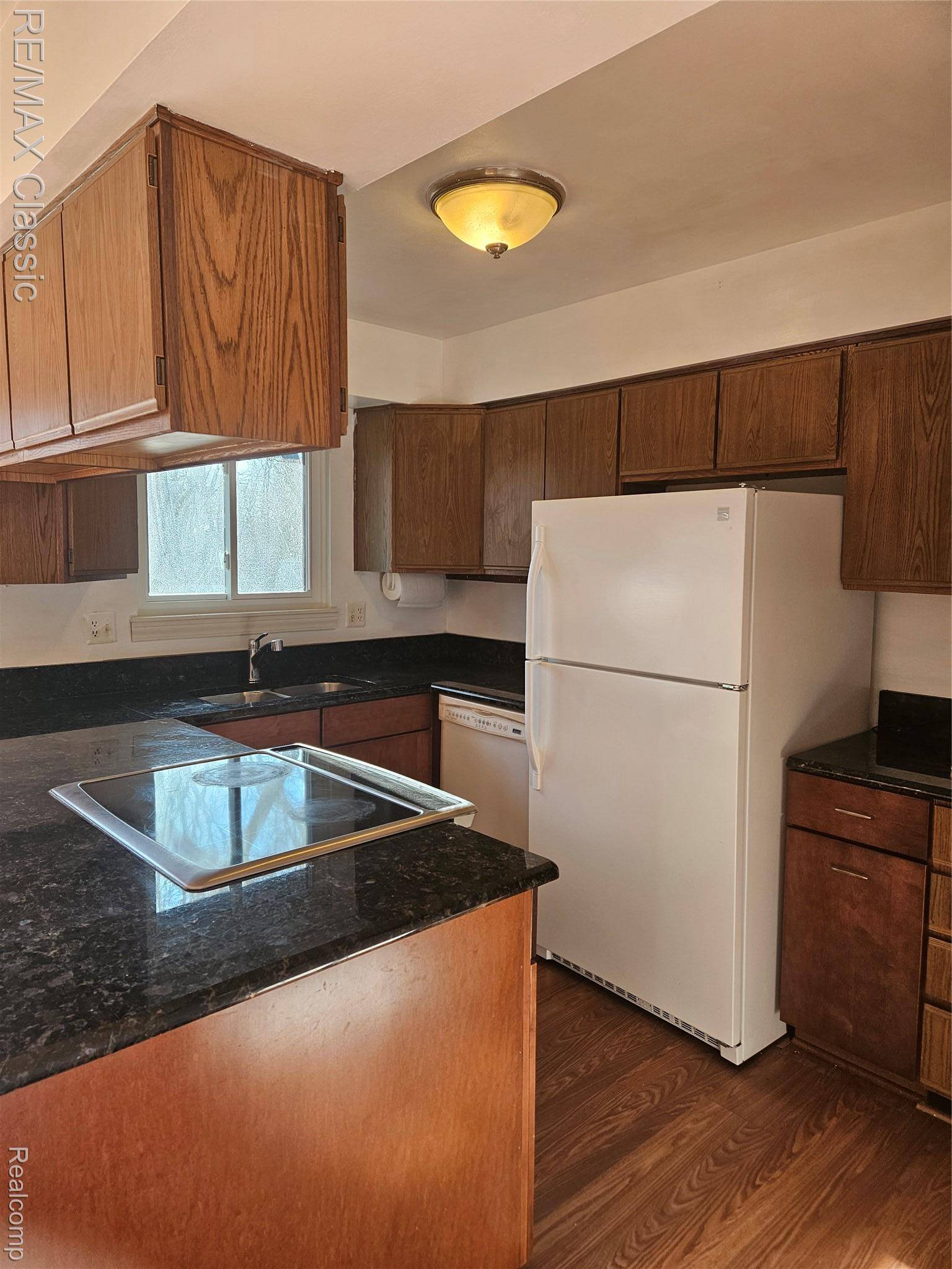 Farmington Hills, MI 48336,31205 Leelane ST