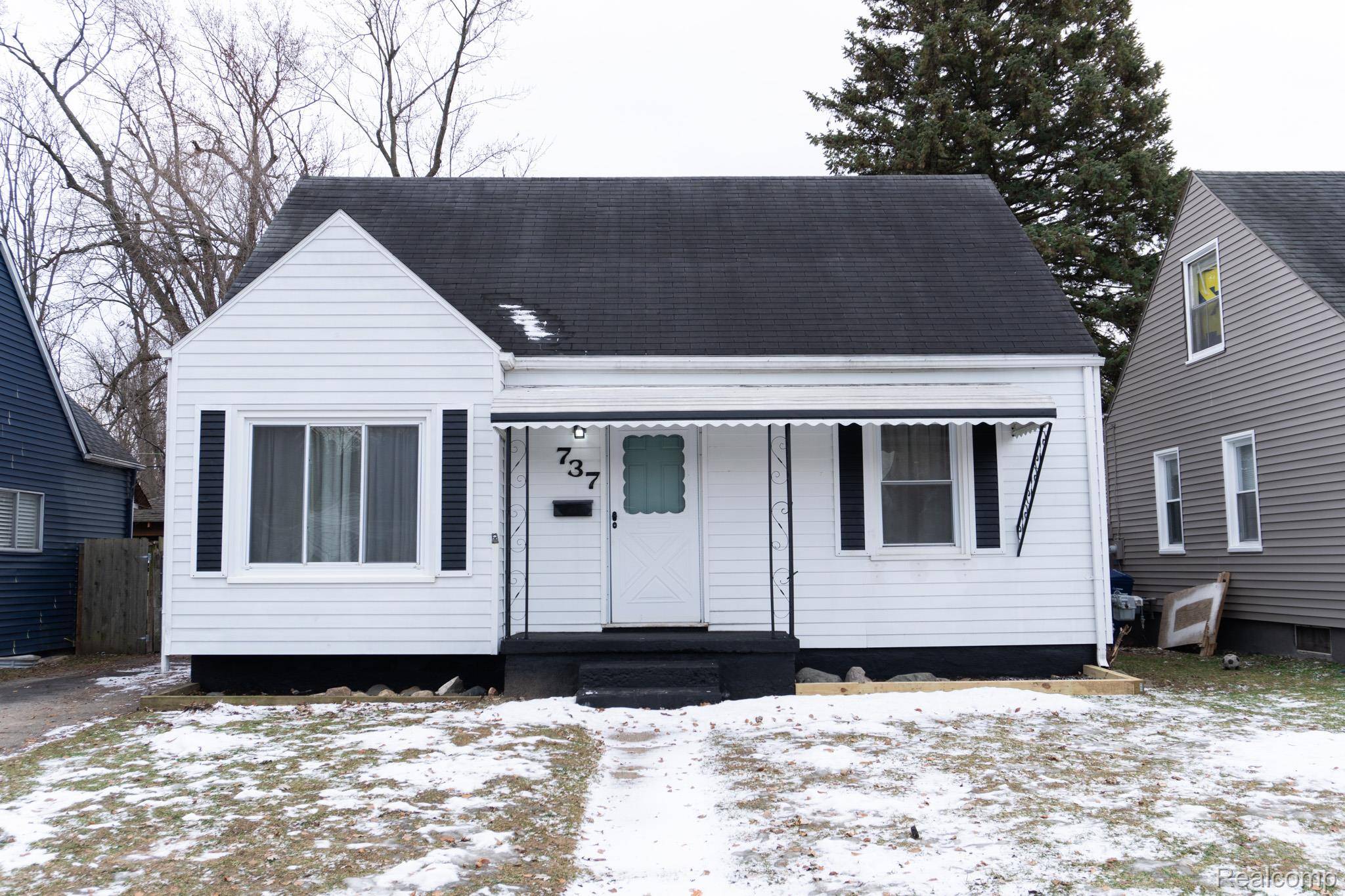 Flint, MI 48507,737 Campbell ST