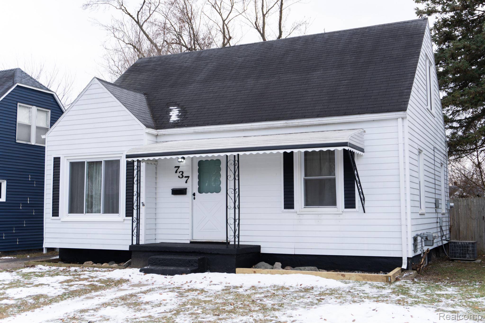 Flint, MI 48507,737 Campbell ST