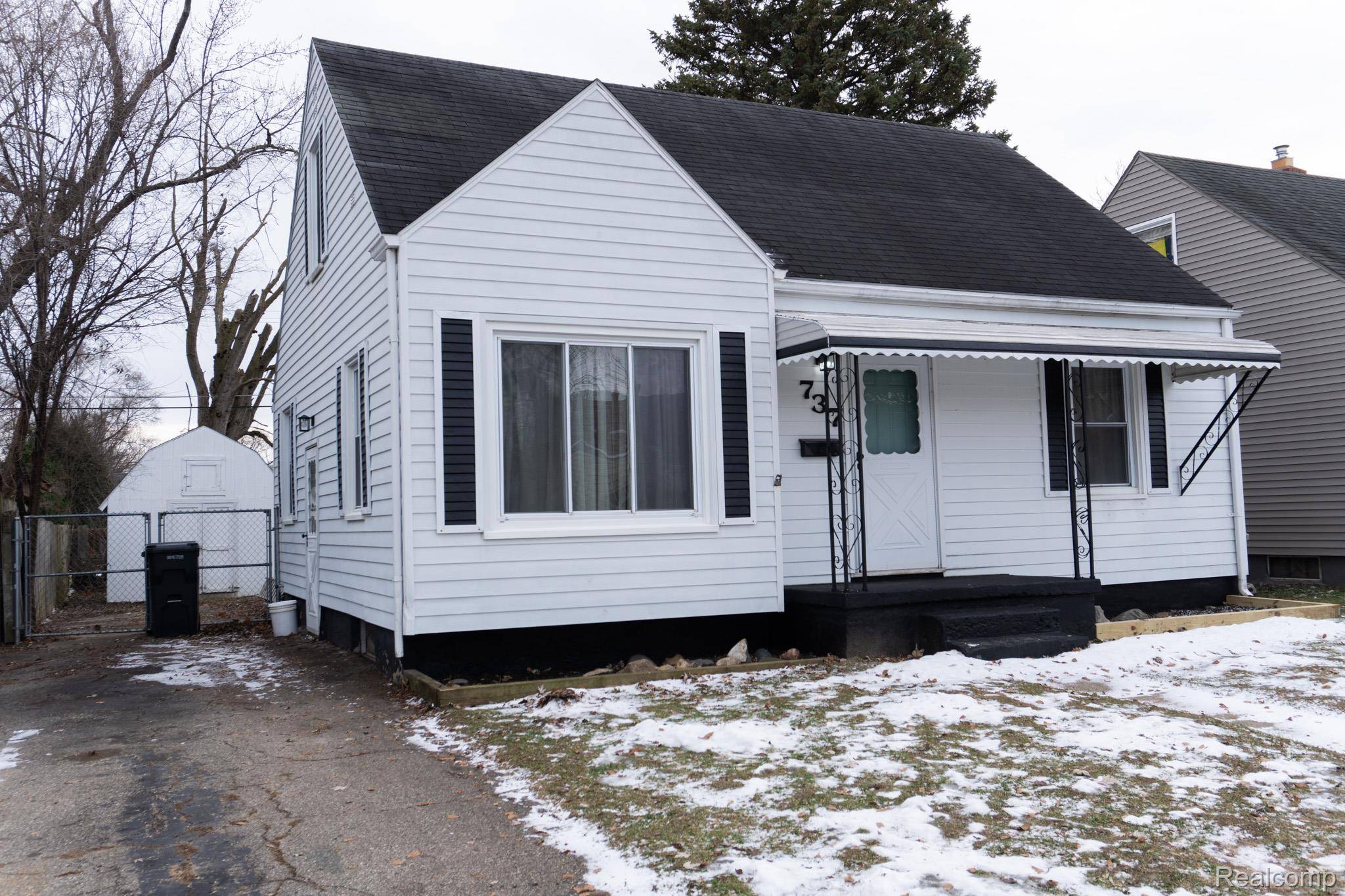 Flint, MI 48507,737 Campbell ST