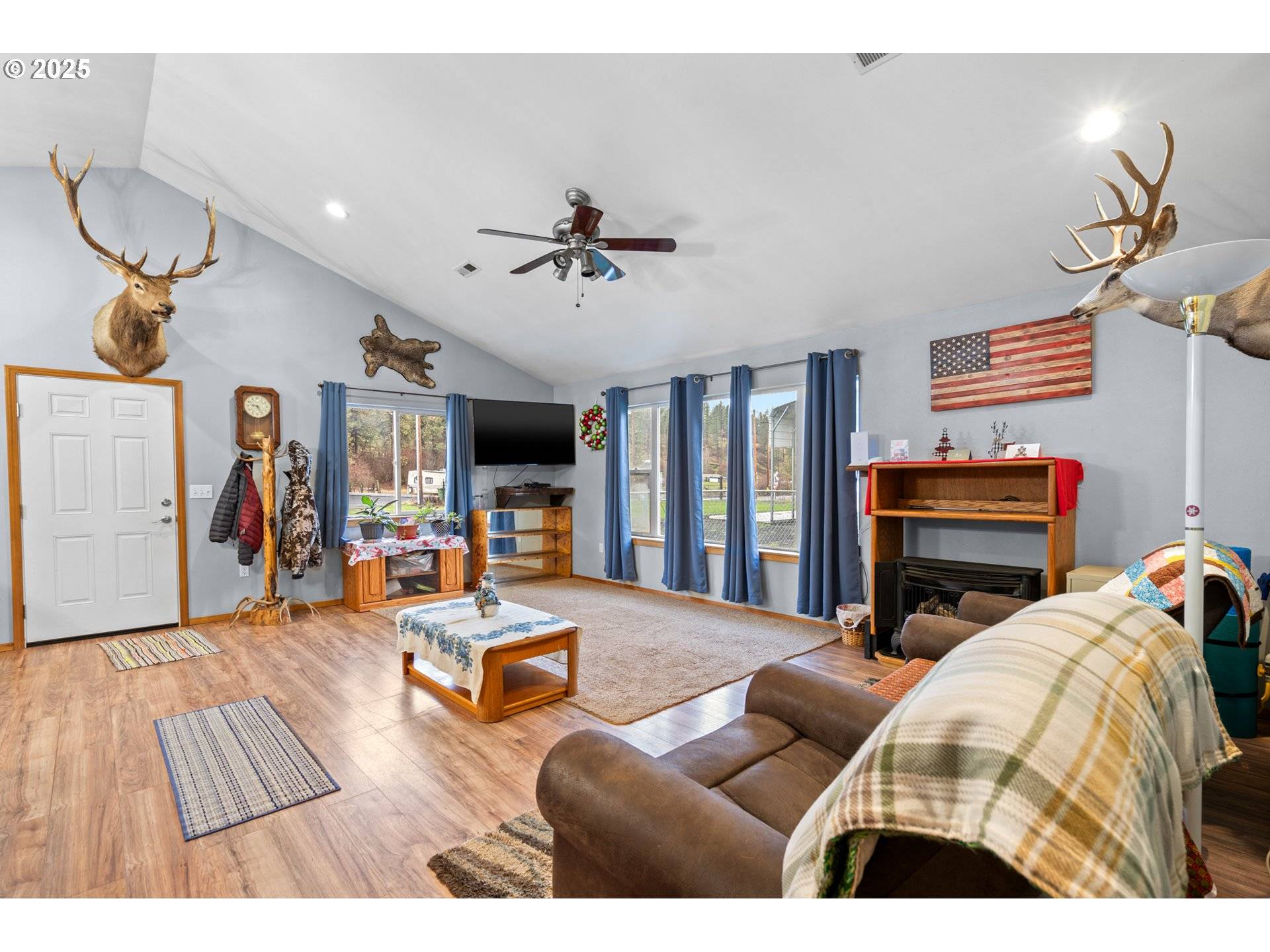 Adams, OR 97810,55225 BINGHAM RD