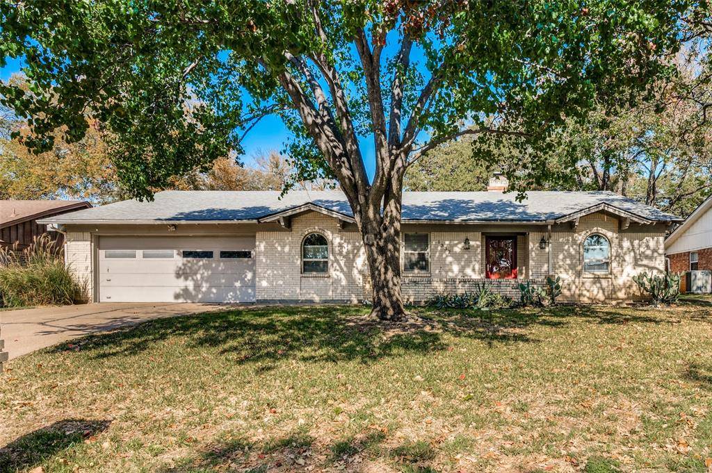 Hurst, TX 76053,1332 W Redbud Drive